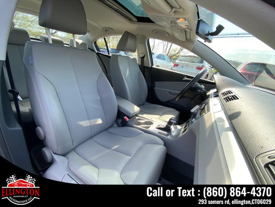2009 Volkswagen Passat Komfort photo
