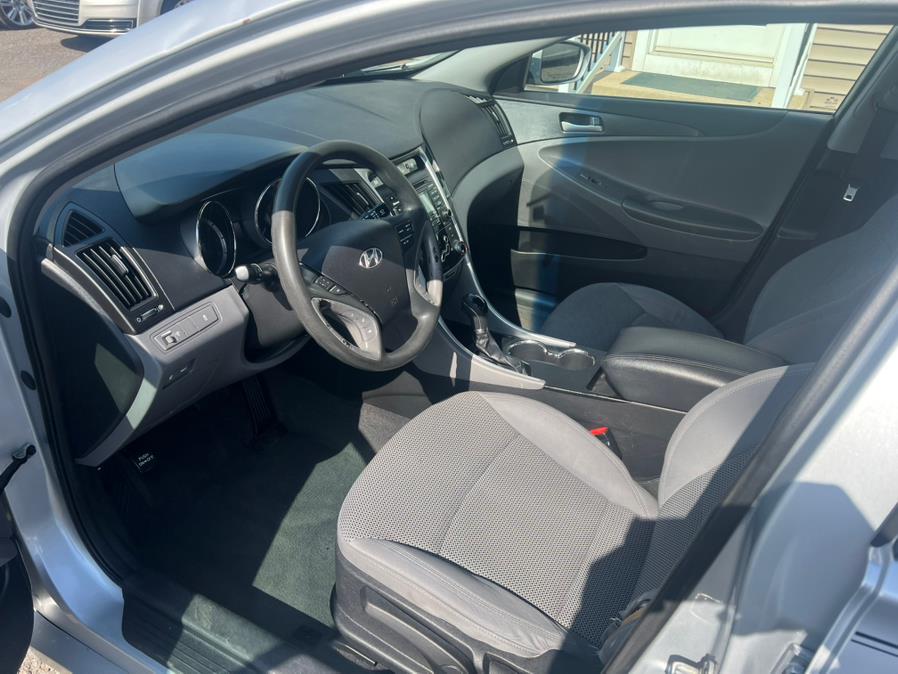2011 Hyundai Sonata GLS photo