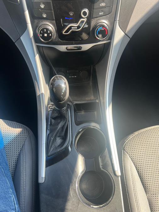 2011 Hyundai Sonata GLS photo