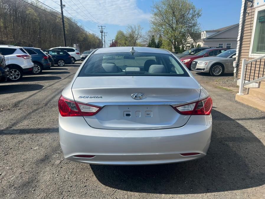 2011 Hyundai Sonata GLS photo