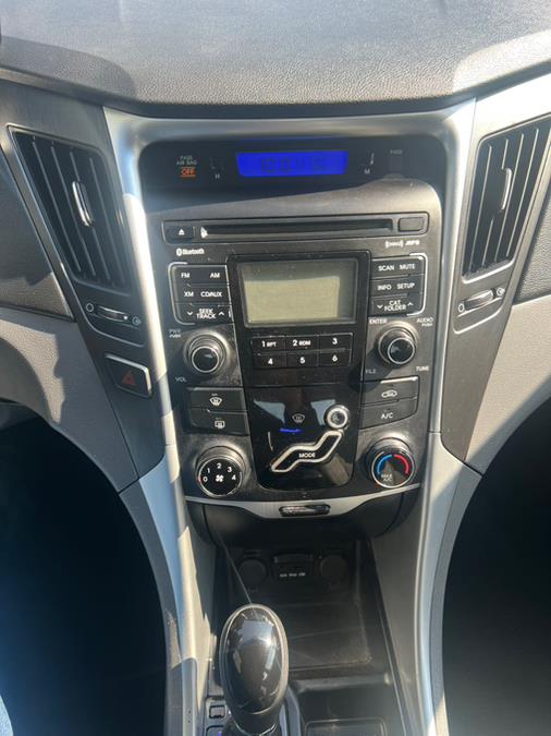 2011 Hyundai Sonata GLS photo