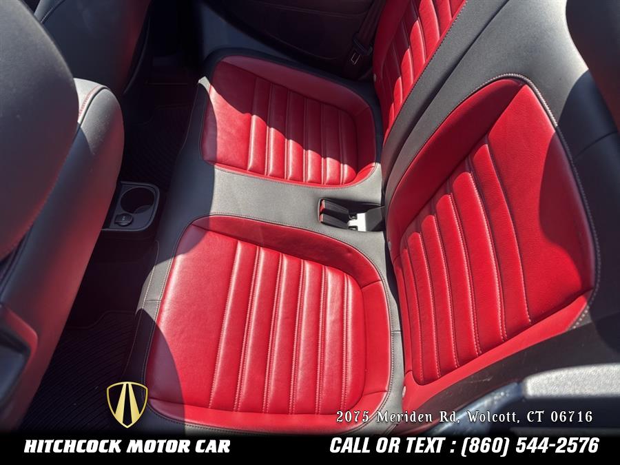 2013 Volkswagen Beetle Turbo PZEV photo
