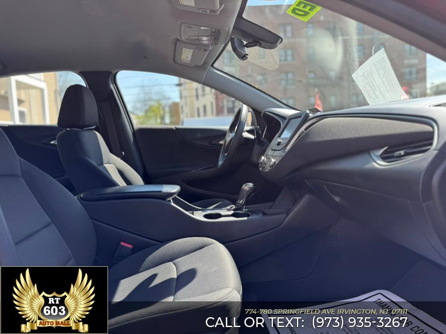 2016 Chevrolet Malibu 4dr Sdn LS w/1LS photo