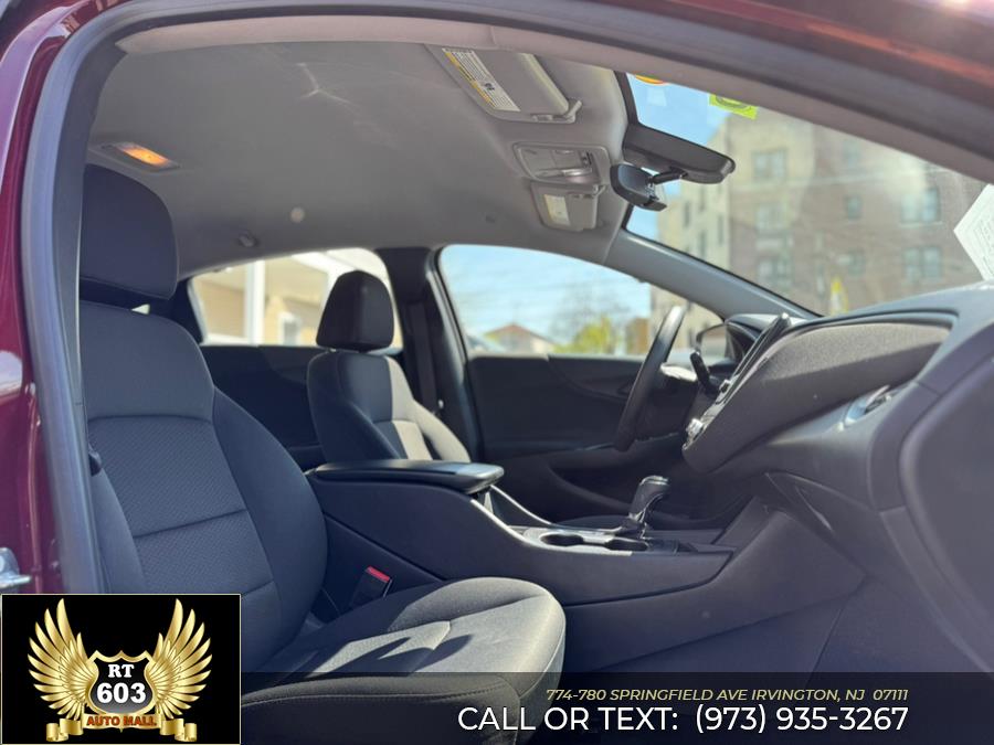 2016 Chevrolet Malibu 4dr Sdn LS w/1LS photo