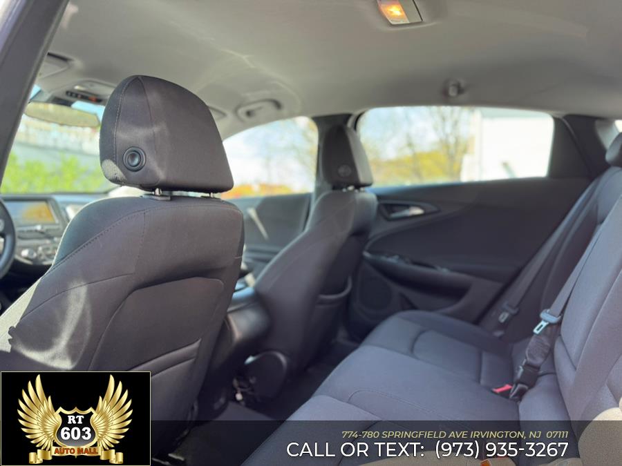 2016 Chevrolet Malibu 4dr Sdn LS w/1LS photo