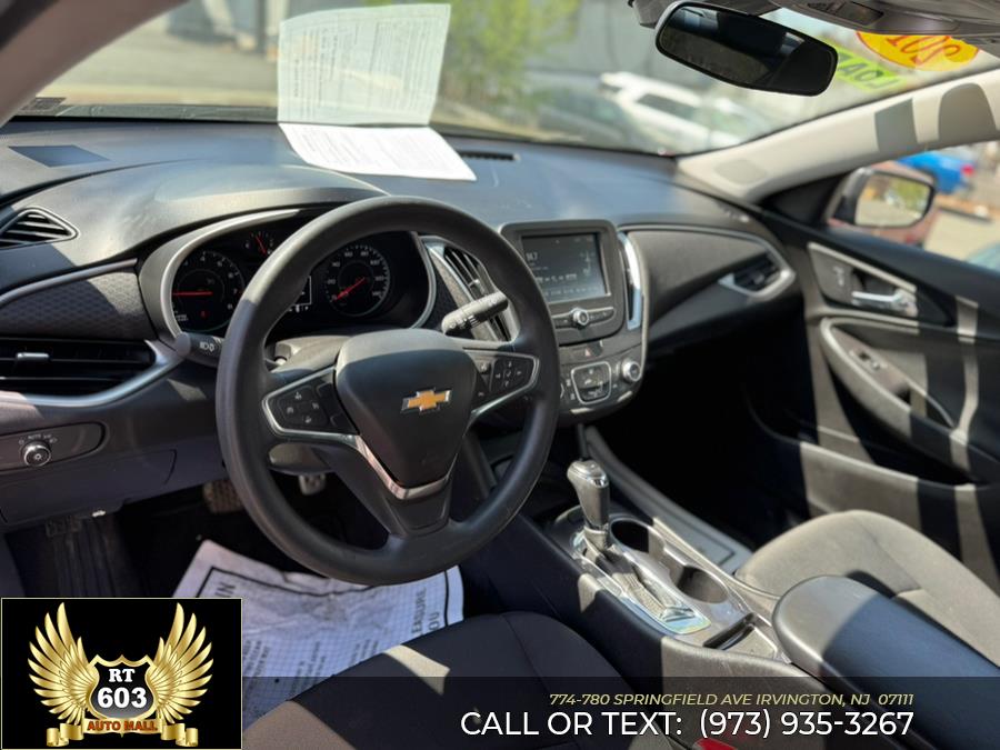 2016 Chevrolet Malibu 4dr Sdn LS w/1LS photo