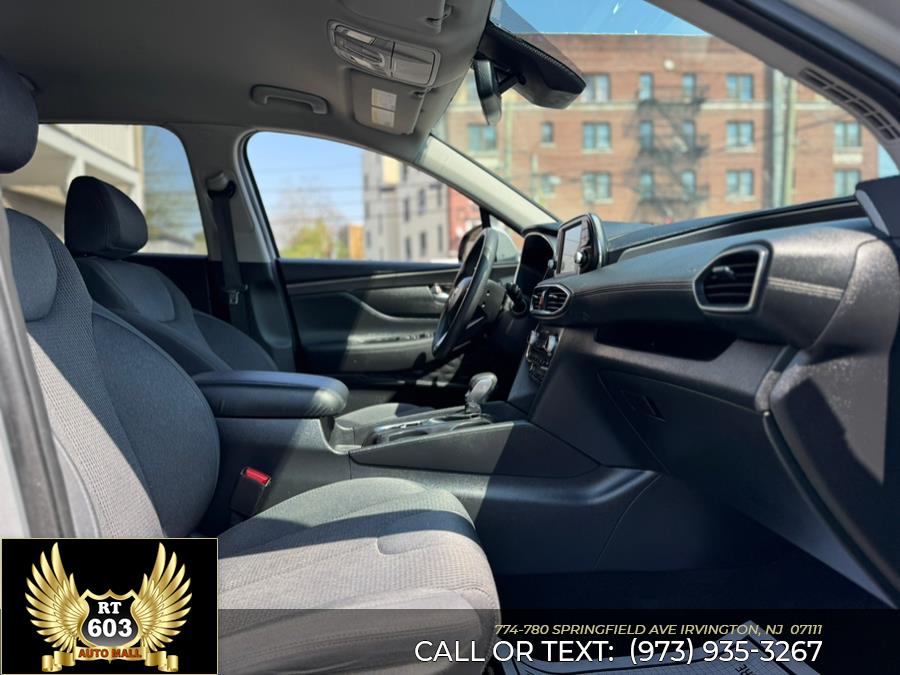 2020 Hyundai Santa Fe SEL 2.4L Auto AWD photo