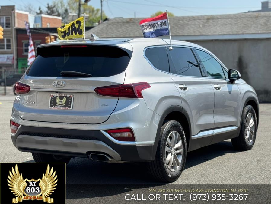 2020 Hyundai Santa Fe SEL 2.4L Auto AWD photo