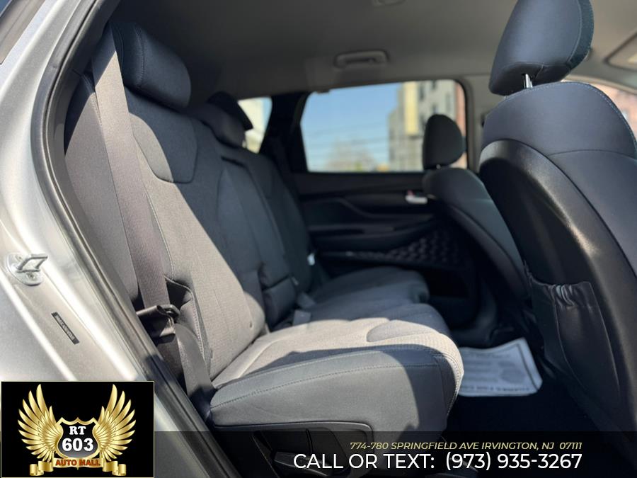 2020 Hyundai Santa Fe SEL 2.4L Auto AWD photo