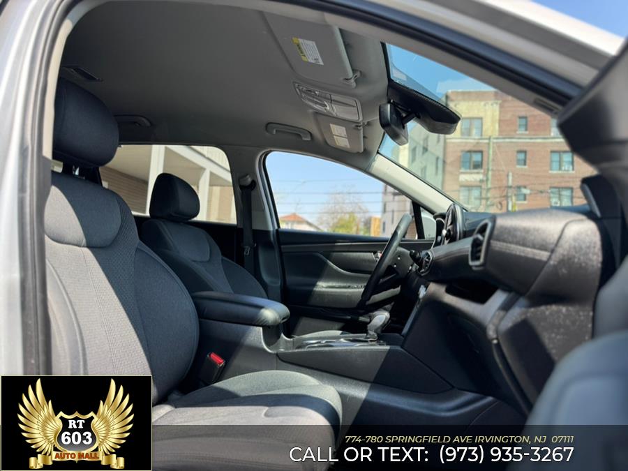 2020 Hyundai Santa Fe SEL 2.4L Auto AWD photo