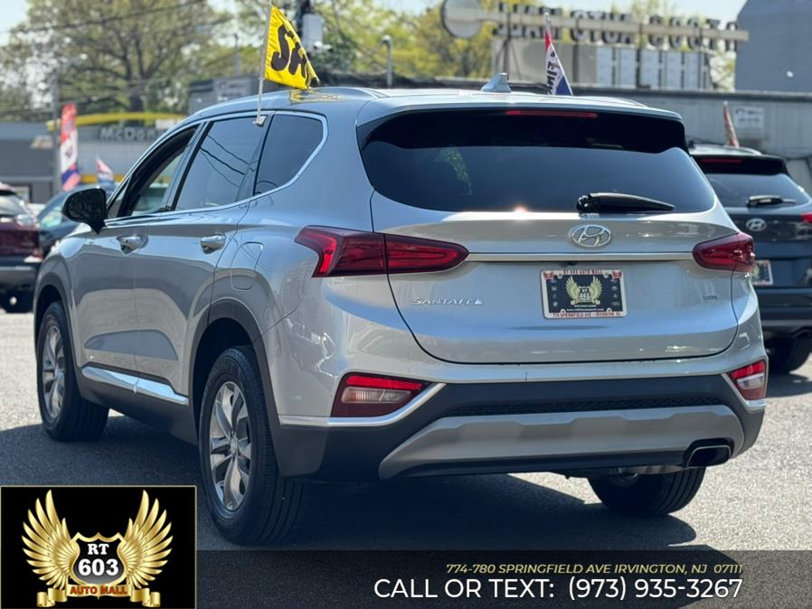 2020 Hyundai Santa Fe SEL 2.4L Auto AWD photo
