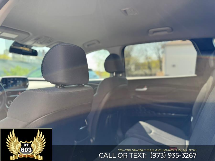 2020 Hyundai Santa Fe SEL 2.4L Auto AWD photo