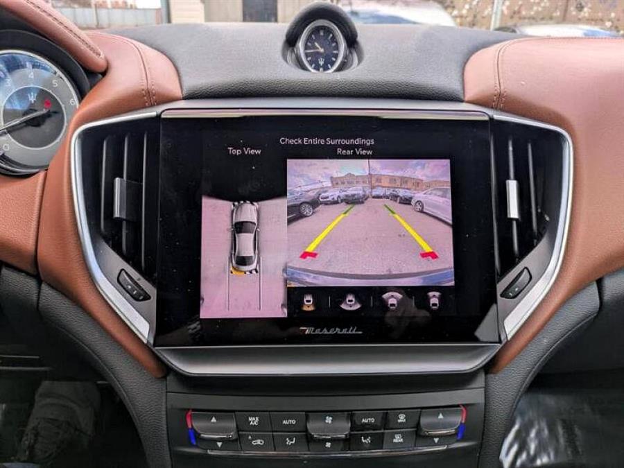 2021 Maserati Ghibli S Q4 30L photo