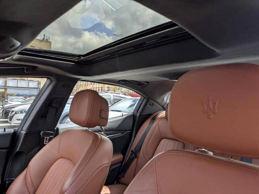 2021 Maserati Ghibli S Q4 30L photo