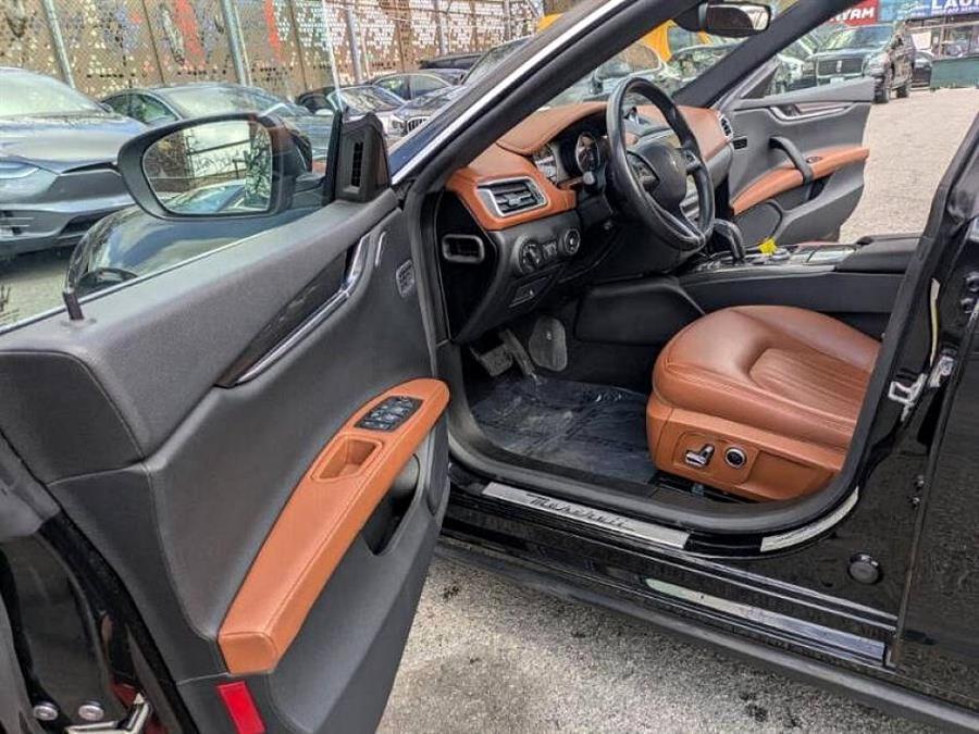 2021 Maserati Ghibli S Q4 30L photo