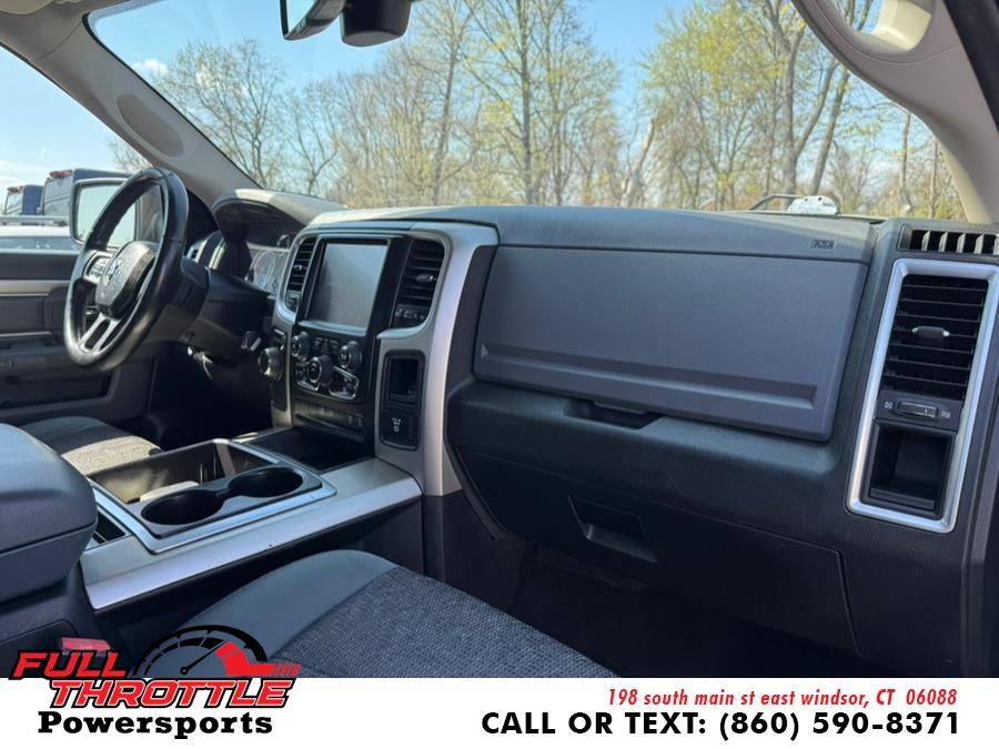 2015 RAM 1500 2WD Crew Cab 140.5