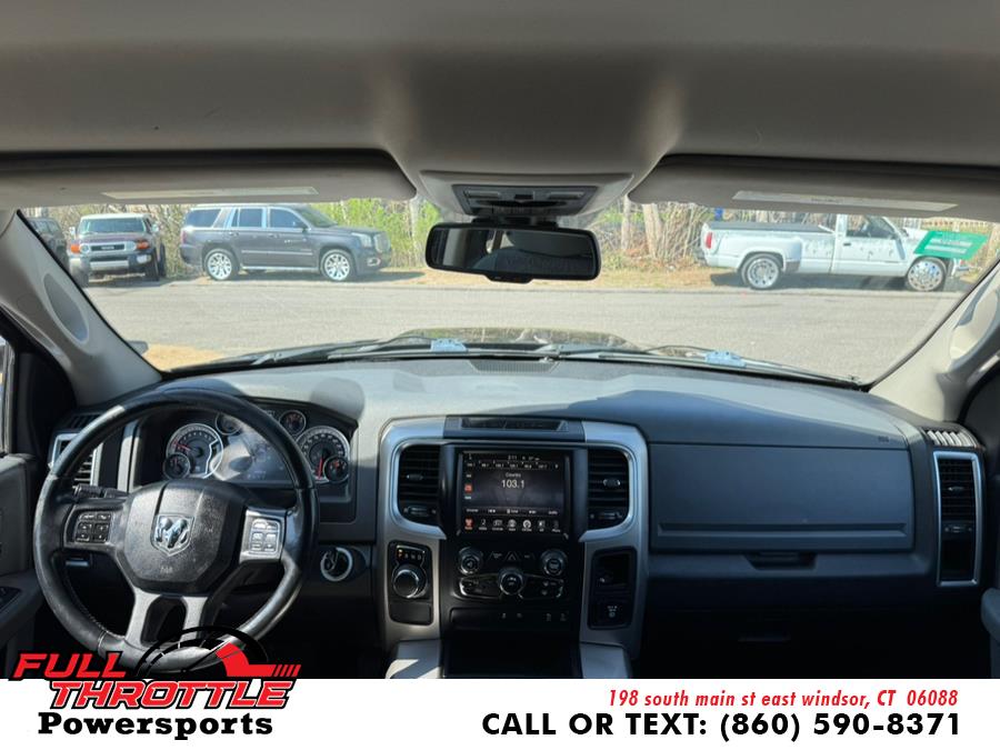 2015 RAM 1500 2WD Crew Cab 140.5