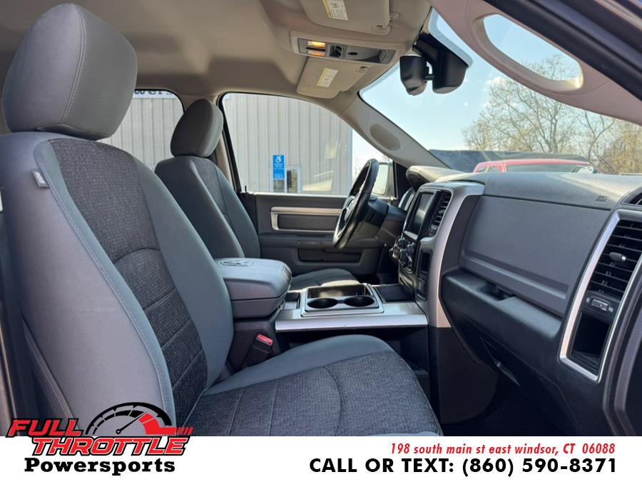 2015 RAM 1500 2WD Crew Cab 140.5