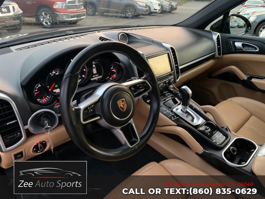 2016 Porsche Cayenne AWD 4dr photo