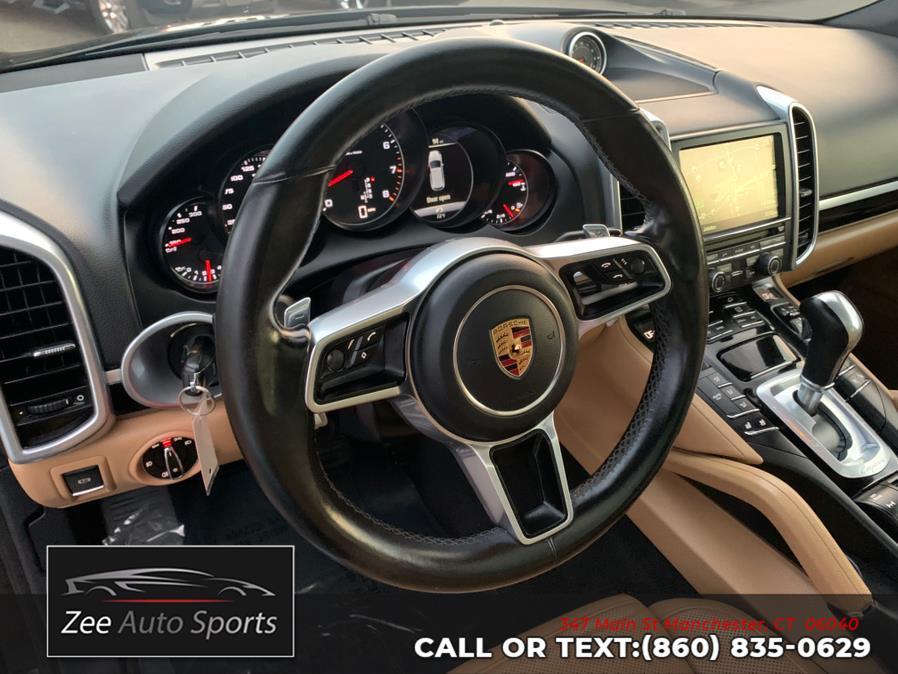 2016 Porsche Cayenne AWD 4dr photo