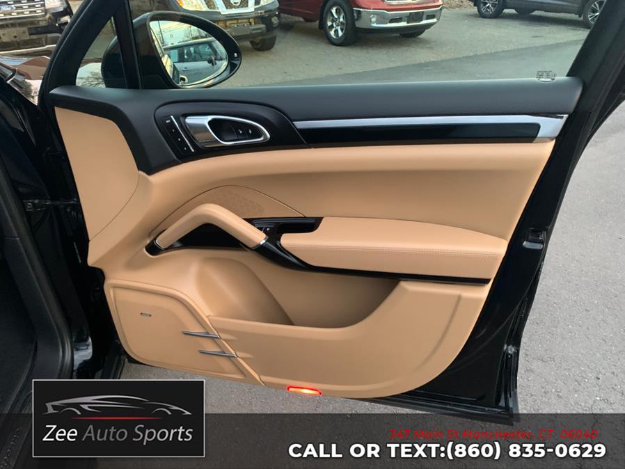 2016 Porsche Cayenne AWD 4dr photo