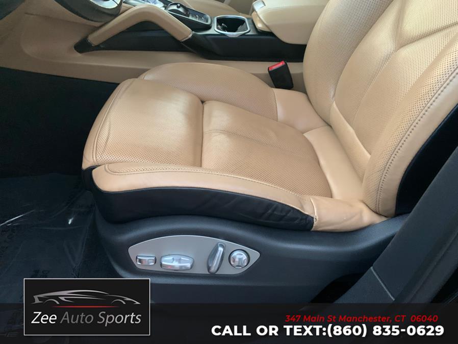 2016 Porsche Cayenne AWD 4dr photo