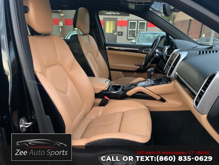 2016 Porsche Cayenne AWD 4dr photo