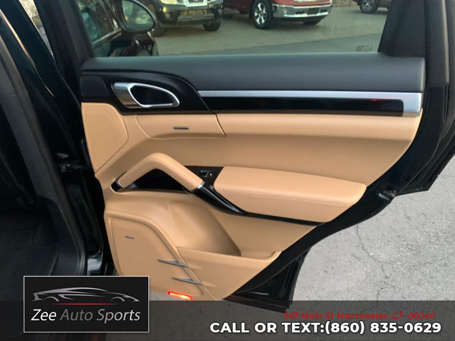 2016 Porsche Cayenne AWD 4dr photo