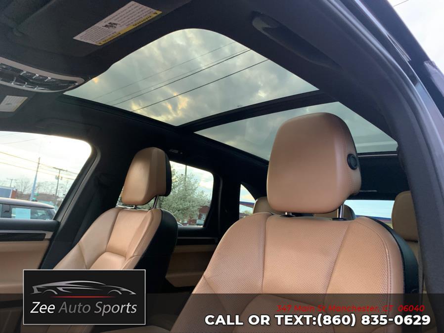 2016 Porsche Cayenne AWD 4dr photo