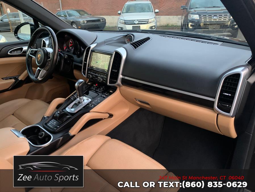 2016 Porsche Cayenne AWD 4dr photo
