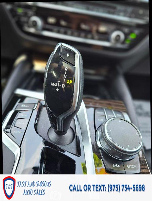 2019 BMW 5-Series 530i xDrive Sedan 4D photo