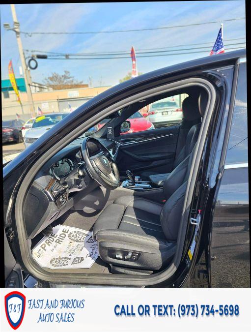 2019 BMW 5-Series 530i xDrive Sedan 4D photo
