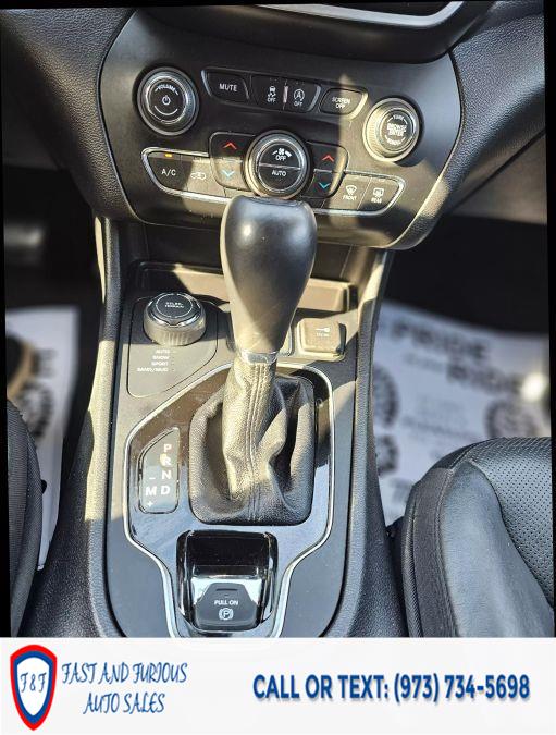 2020 Jeep Cherokee Limited Sport Utility 4D photo