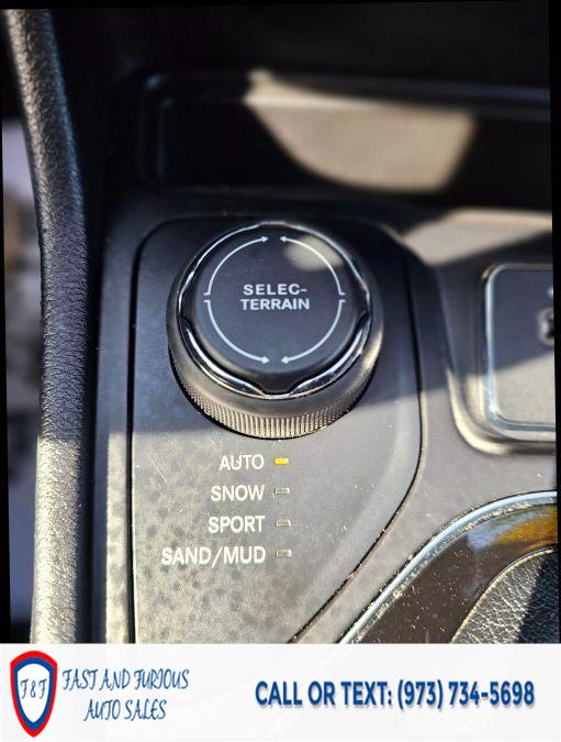 2020 Jeep Cherokee Limited Sport Utility 4D photo