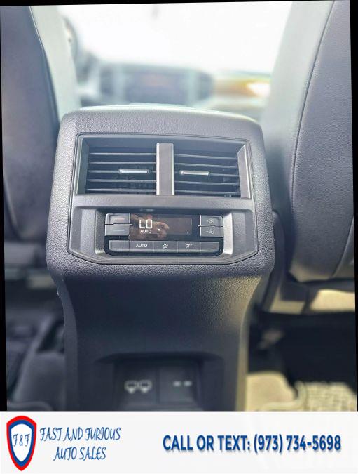 2021 Volkswagen Atlas SE 4Motion w/Tech Pkg Sport Ut photo