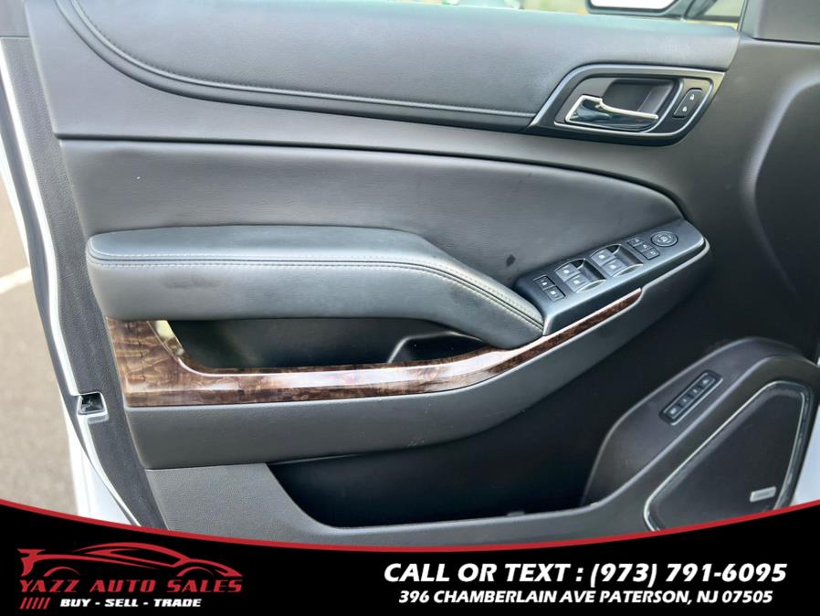 2017 Chevrolet Tahoe 4WD 4dr LT photo