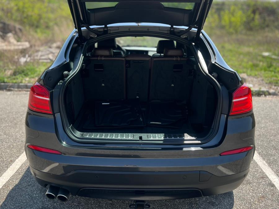 2018 BMW X4 xDrive28i Sports Activity Coup photo