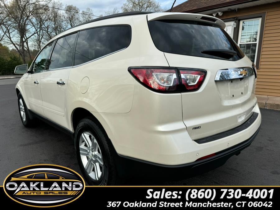 2013 Chevrolet Traverse LT photo