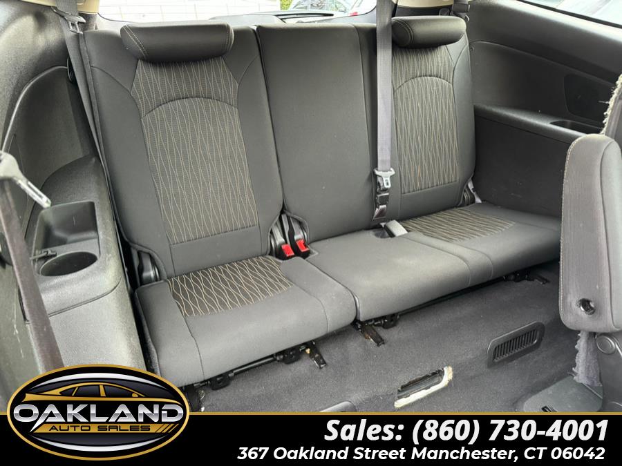 2013 Chevrolet Traverse LT photo