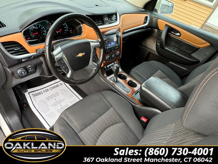 2013 Chevrolet Traverse LT photo