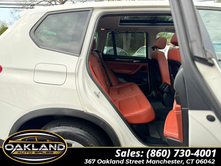 2011 BMW X3 xDrive28i photo