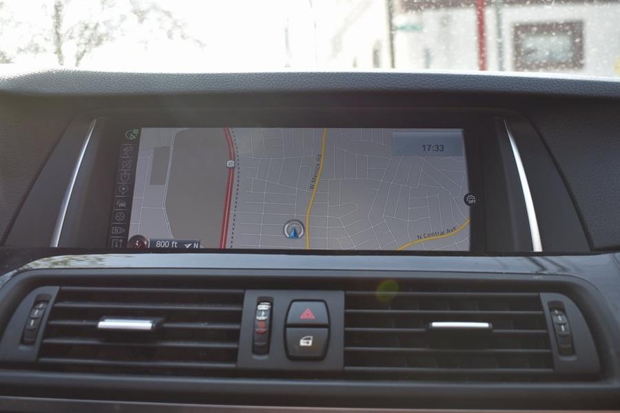 2016 BMW 5-Series 528i xDrive photo