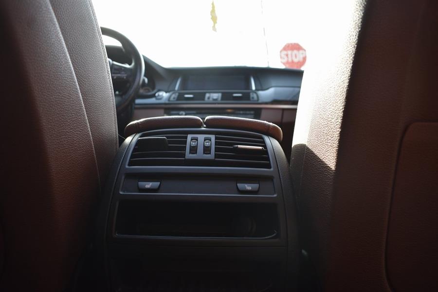 2016 BMW 5-Series 528i xDrive photo