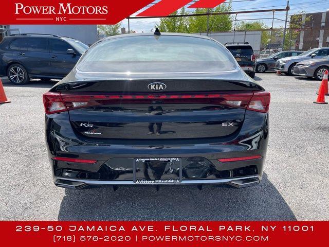 2021 Kia K5 EX photo