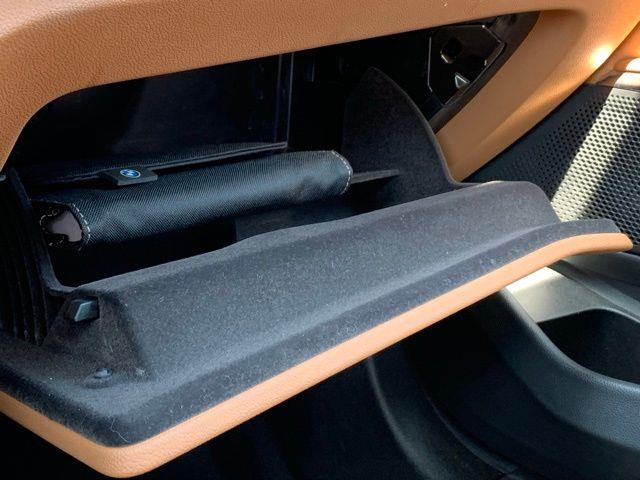 2022 BMW 3-Series 330i photo