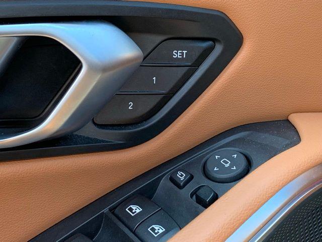 2022 BMW 3-Series 330i photo