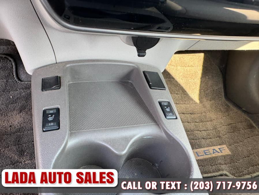 2012 Nissan LEAF SV photo