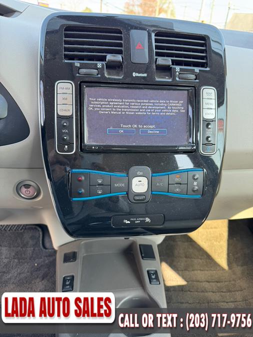 2012 Nissan LEAF SV photo