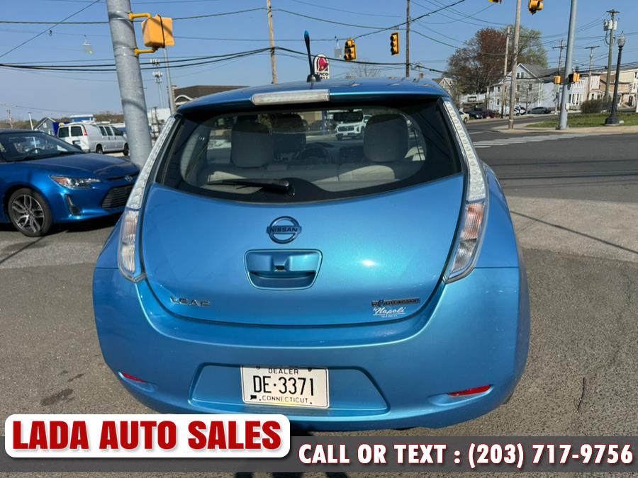 2012 Nissan LEAF SV photo