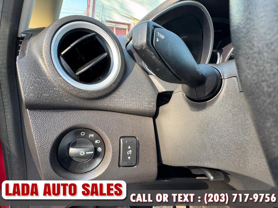 2014 Ford Fiesta SE photo